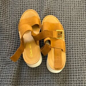 Clarks Sandals (Velhill strap/ light tan nubuck)
